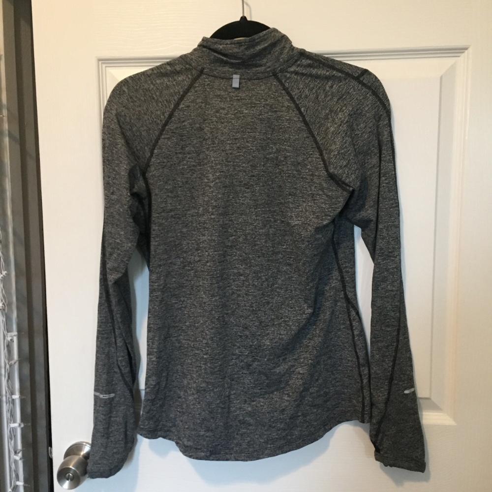 Sweaters - Picture 3 of 4